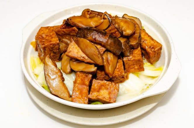 29. Braised Bean Curd with Chinese Mushroom 北菰扒豆腐